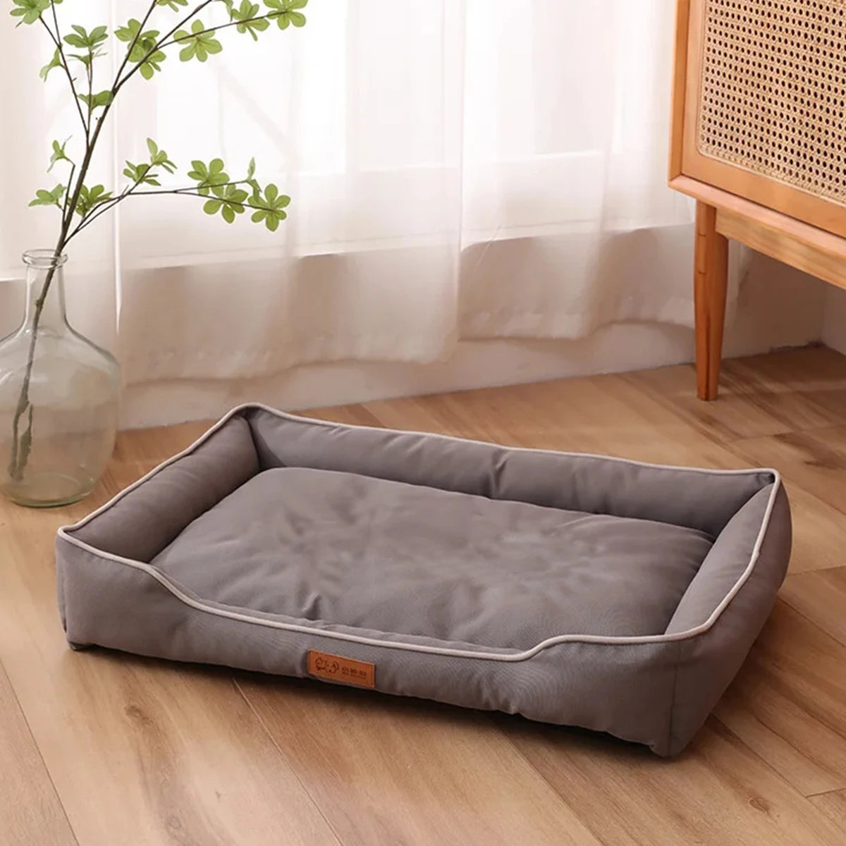 Cama Cuadrada para Perros Grandes – Resistente y Impermeable