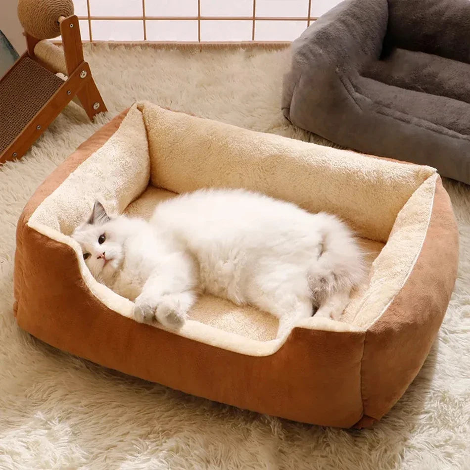 Cesta Nido para Gatos y Cachorros – Cálida y Acogedora